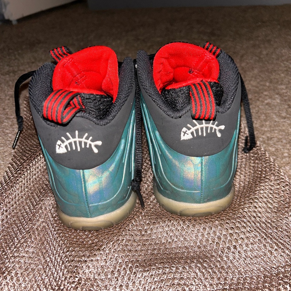 Nike Foam Fishbone - Picture 2 of 3
